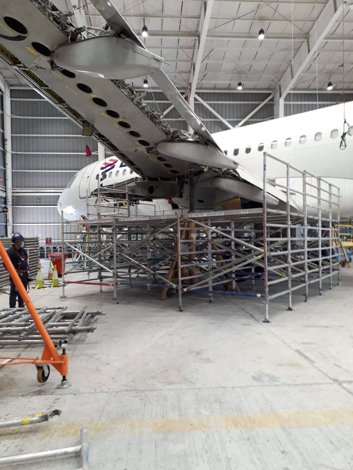 Plataforma de Mantenimiento para Aeronaves Airbus LAN - LATAM airbus-real.jpg